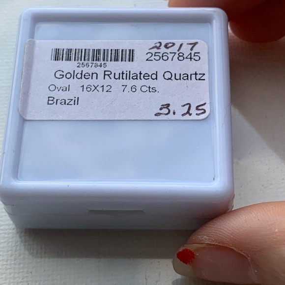 Golden Rutilated Quartz - Picture 4 of 4